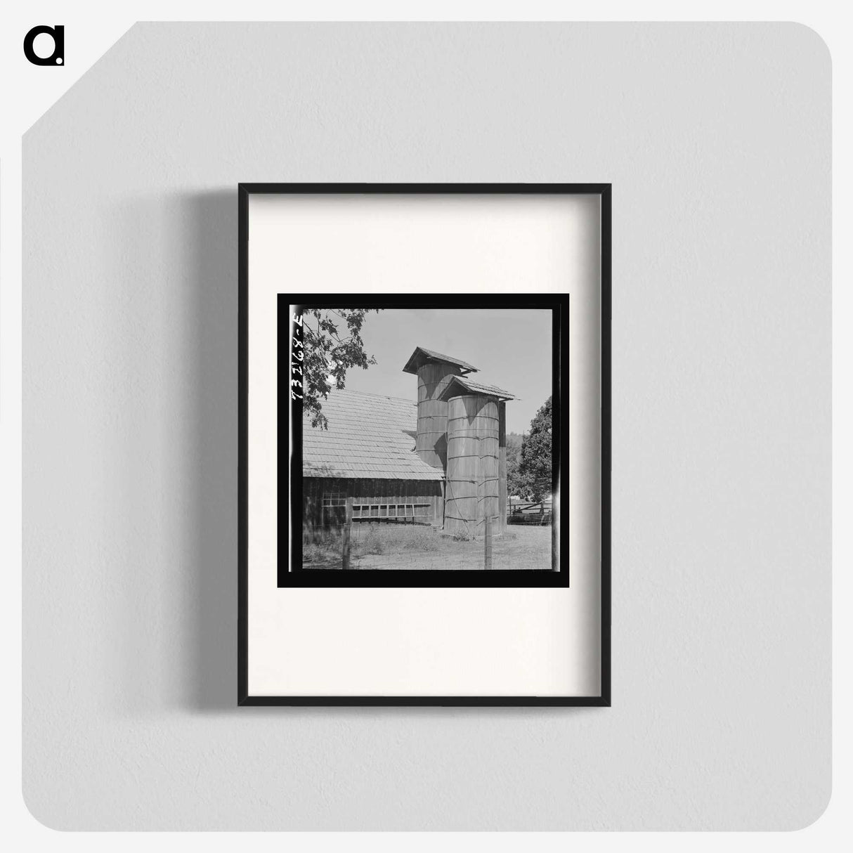 2-73_Russell-Lee_blk