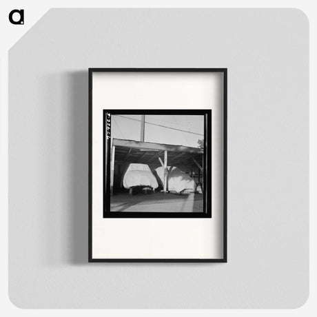 2-82_Russell-Lee_blk