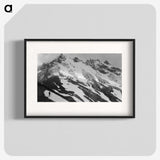 2-84_Leslie-Adkin_blk