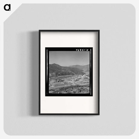 2-85_Russell-Lee_blk