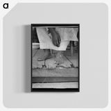 2-8_Dorothea-Lange_blk-crop