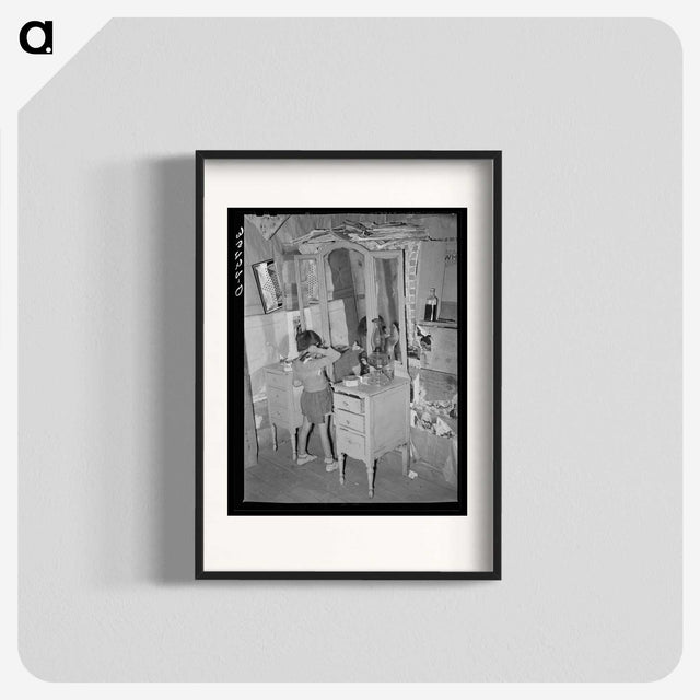 2-90_Russell-Lee_blk