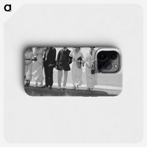 2-95_Leslie-Adkin_phone