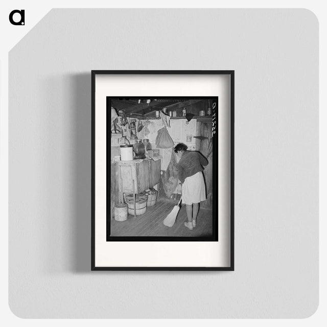 2-96_Russell-Lee_blk