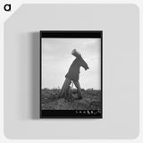 2-98_Dorothea-Lange_blk-crop