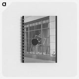 アートメモ帳-Surrealistic Window Display
 - ラッセル リー Memo.
