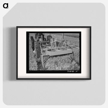 Guayule Nursery
 - ラッセル リー Poster.