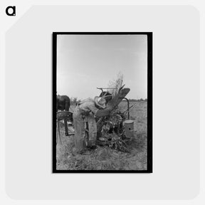 アートポストカード-Repairing the Mower
 - ラッセル リー Postcard.