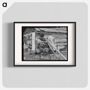 アートポスター-Bathrooms are scarce. Farm of ex mill-worker. Bonner County, Idaho. - ドロテア ラング Poster.