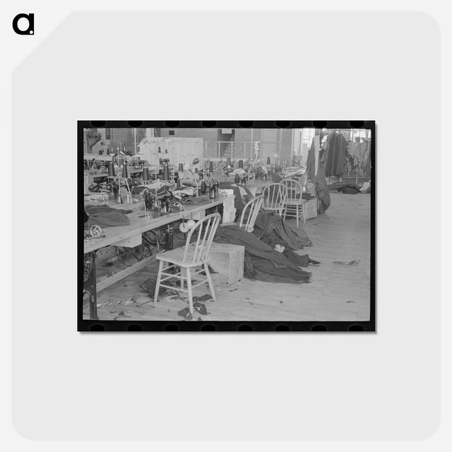 アートポストカード-Cooperative Garment Factory
 - ラッセル リー Postcard.