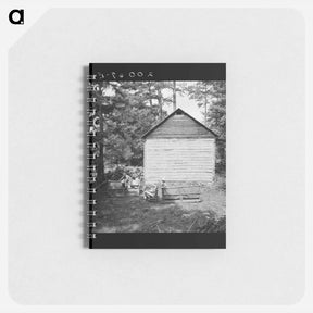 アートメモ帳-Untitled photo, possibly related to: Young son of tenant farmer gathering sticks for workers to string tobacco on. Granville County, North Carolina - ドロテア ラング Memo.