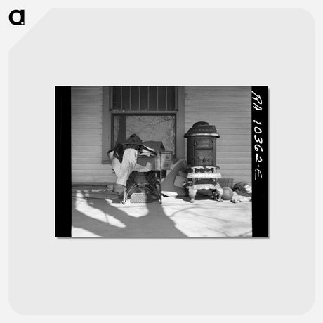 アートポストカード-Farmhouse Eviction
 - ラッセル リー Postcard.