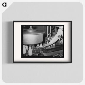 アートポスター-Milk Bottle Filling
 - ラッセル リー Poster.