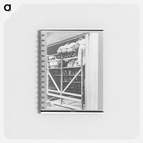 アートメモ帳-Cattle Auction Spectators
 - ラッセル リー Memo.