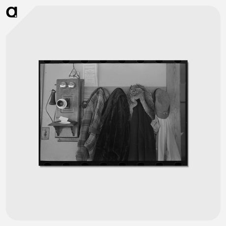 アートポストカード-Garments Near Dickens
 - ラッセル リー Postcard.