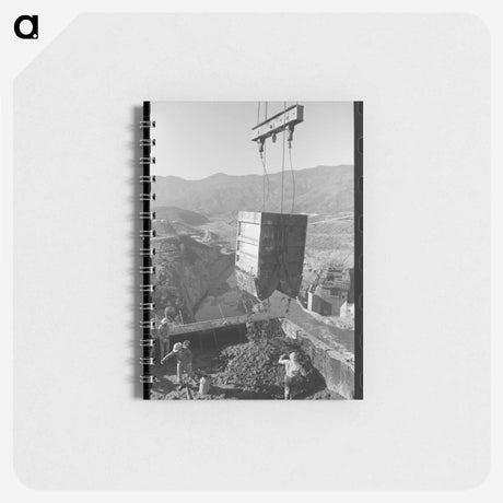 アートメモ帳-Pouring Concrete at Shasta Dam
 - ラッセル リー Memo.