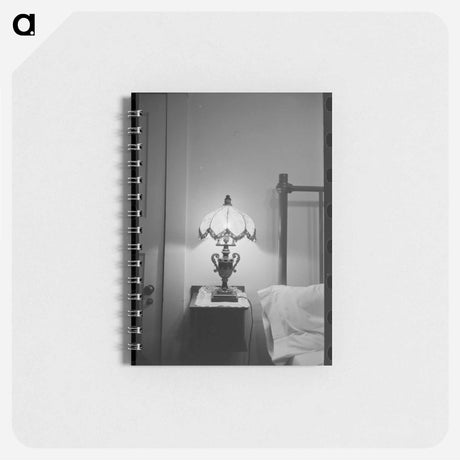 アートメモ帳-Bedroom with Lamp
 - ラッセル リー Memo.