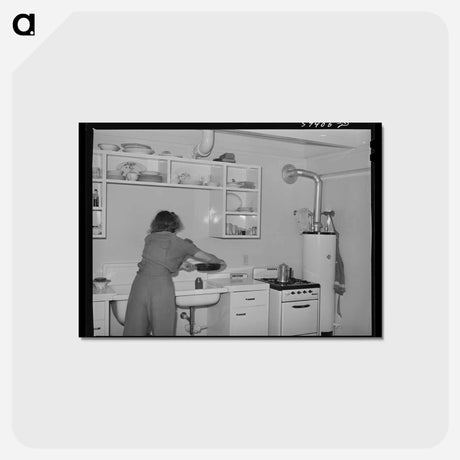 アートポストカード-Marine's Wife Washing Dishes
 - ラッセル リー Postcard.