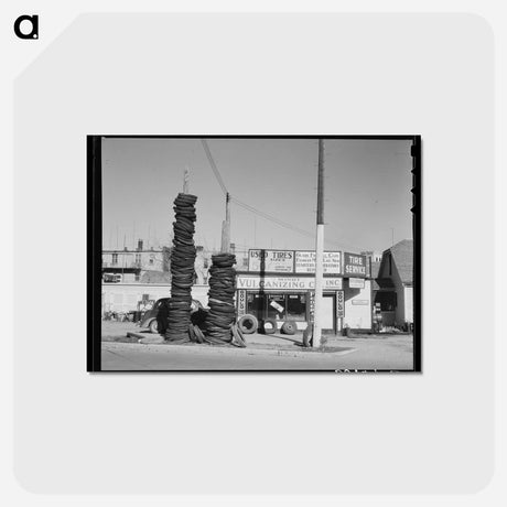アートポストカード-Used Tires, Minot
 - ラッセル リー Postcard.