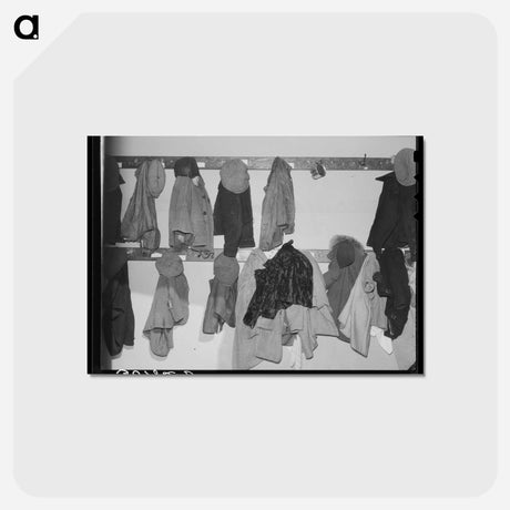 アートポストカード-Cloakroom in Rural School
 - ラッセル リー Postcard.