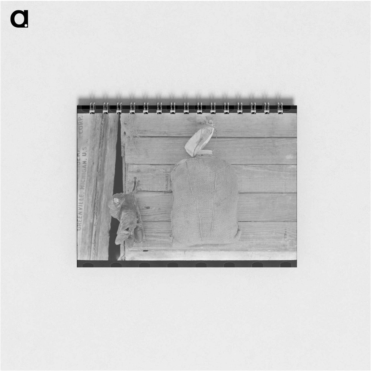 アートメモ帳-Burlap Water Bottle
 - ラッセル リー Memo.