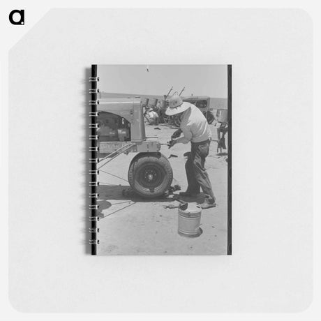 アートメモ帳-Day Laborer Cranking Tractor
 - ラッセル リー Memo.
