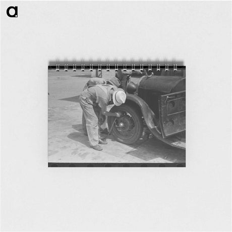 アートメモ帳-Migrants Checking Tires
 - ラッセル リー Memo.