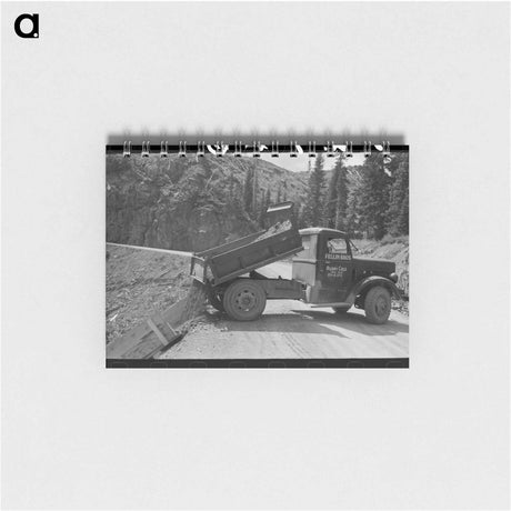 アートメモ帳-Unloading Gravel
 - ラッセル リー Memo.