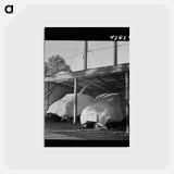 アートポストカード-Wartime Auto Storage
 - ラッセル リー Postcard.
