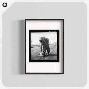 アートポスター-Untitled photo - ドロテア ラング Poster.