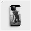 3-11_Dorothea-Lange_phone