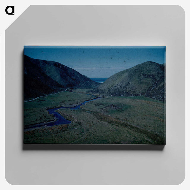 3-11_Leslie-Adkin_canvas