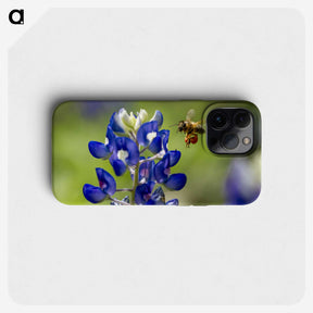 3-19_Insects-Unlocked-Project_phone