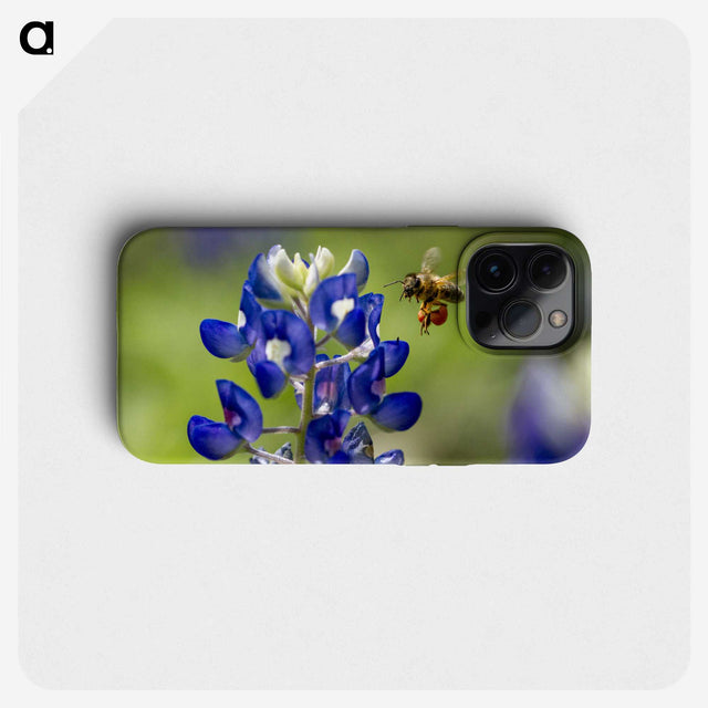 3-19_Insects-Unlocked-Project_phone