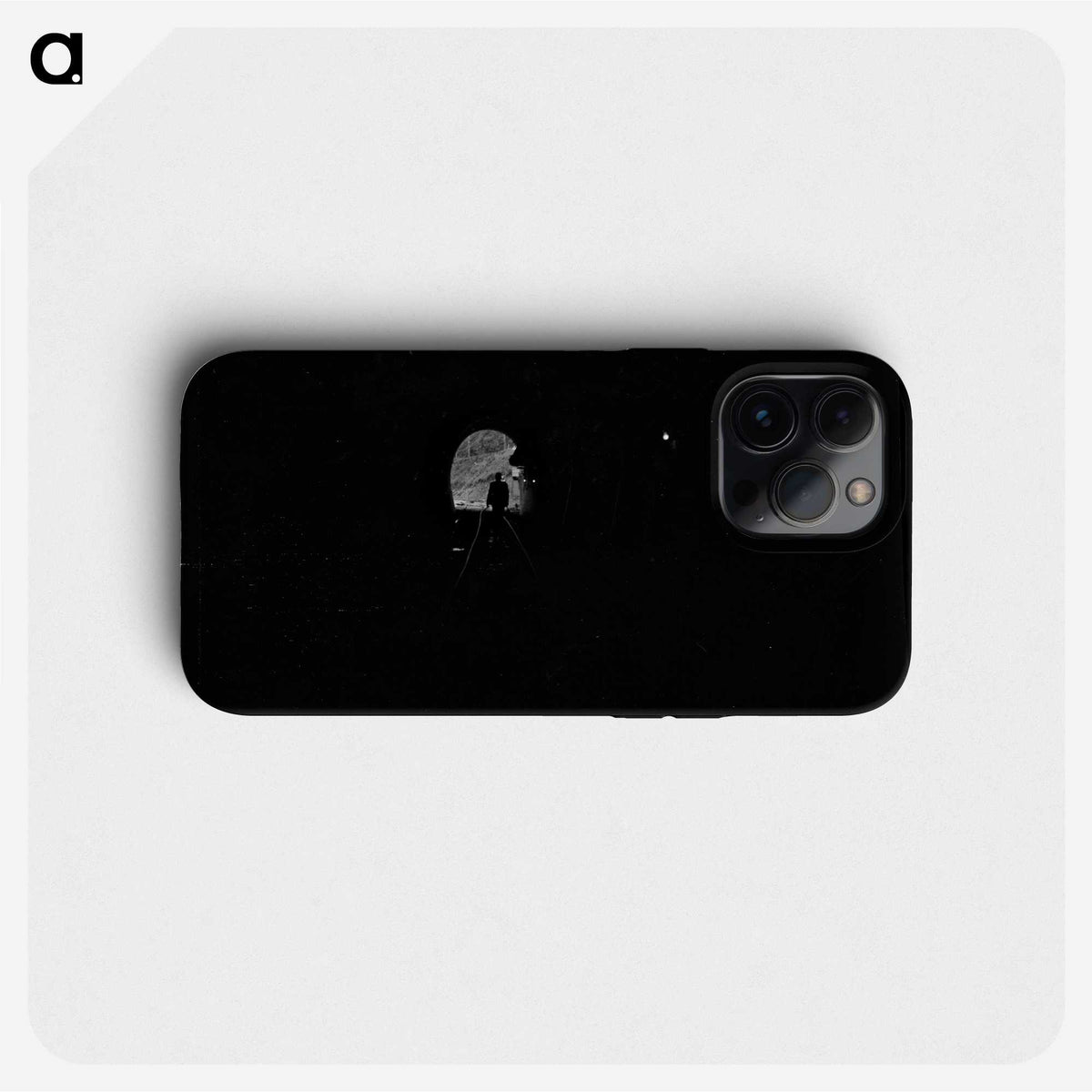 3-28_Leslie-Adkin_phone