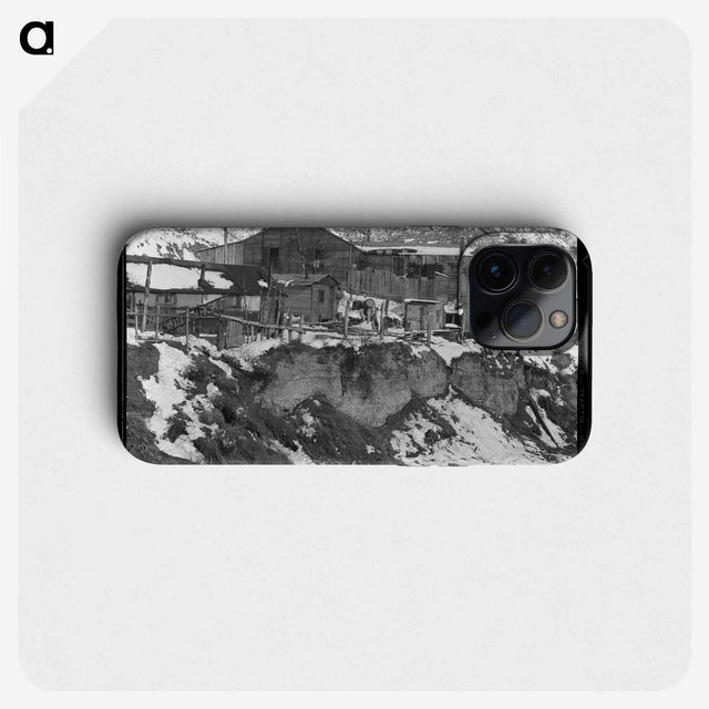 3-33_Dorothea-Lange_phone