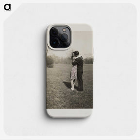3-45_Saint-Louis-Art-Museum_phone
