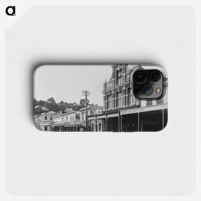 3-4_The-Burton-Brothers_phone