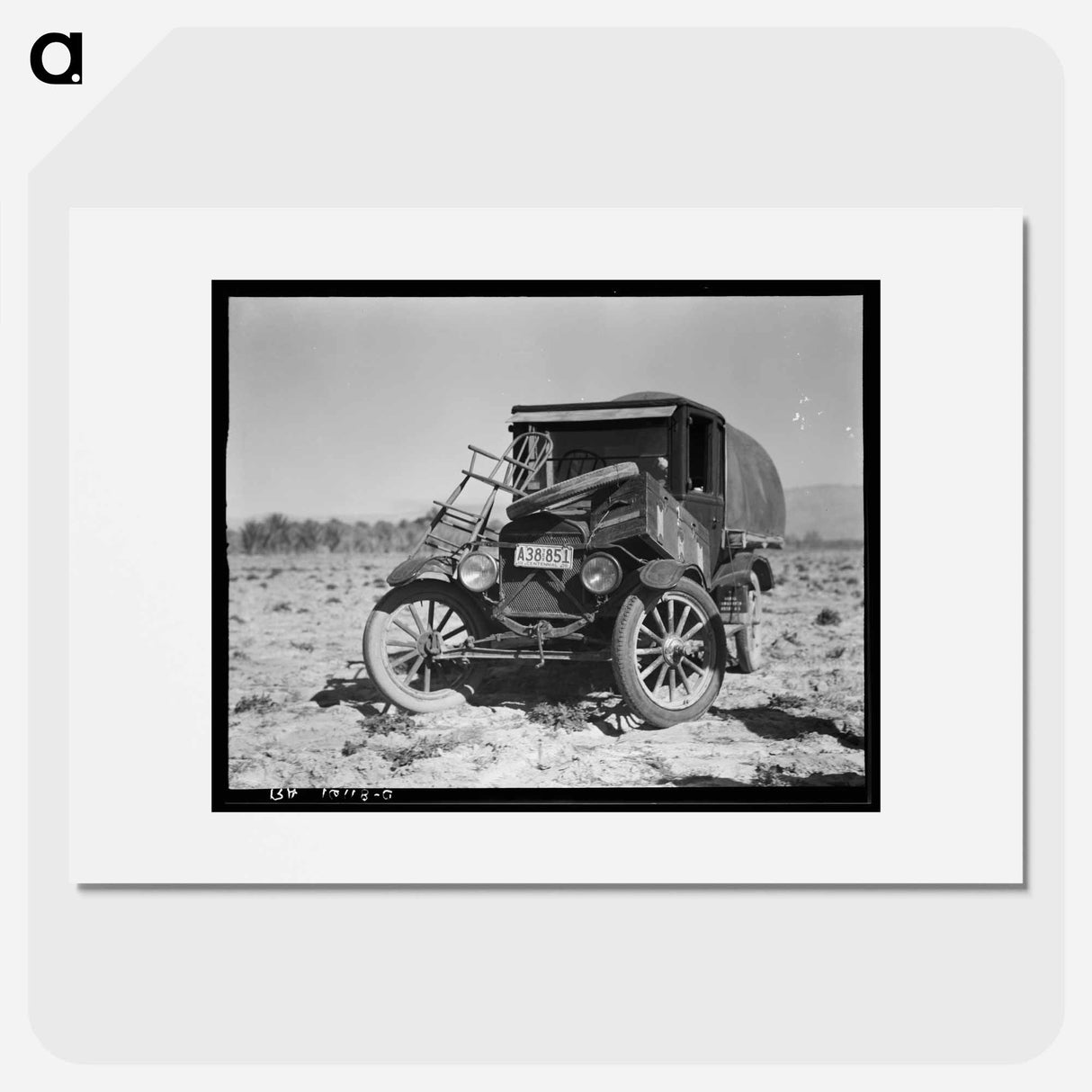 Texan refugees' car - Dorothea Lange Poster.