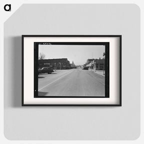 アートポスター-Untitled photo, possibly related to: Main street of Nyssa, Oregon. Saturday afternoon - ドロテア ラング Poster.