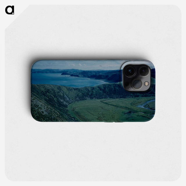 3-6_Leslie-Adkin_phone