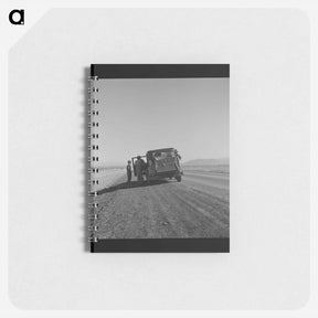 アートメモ帳-Oklahoma sharecropper entering California stalled on the desert with his wife and four children - ドロテア ラング Memo.