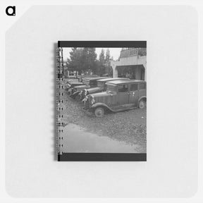 アートメモ帳-Untitled photo, possibly related to: Roadside used car display on State Highway 17, in season when migrants come into region for pea-picking. Santa Clara County, California - ドロテア ラング Memo.