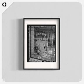アートポスター-Ranch Supply Store Window
 - ラッセル リー Poster.