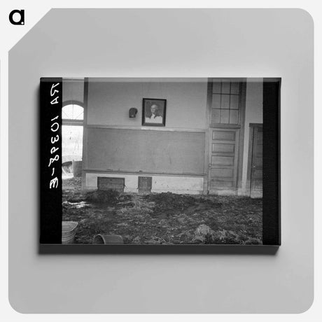 アートパネル-Schoolhouse Stable
 - ラッセル リー Canvas.