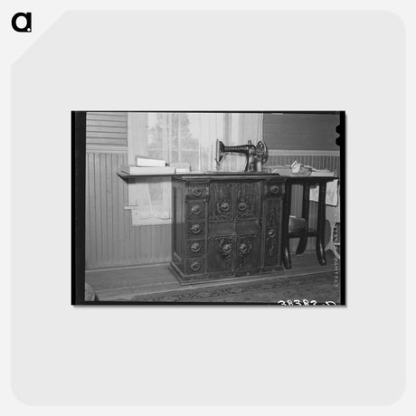 アートポストカード-Sewing Machine in a Fruit Farmer's Home
 - ラッセル リー Postcard.