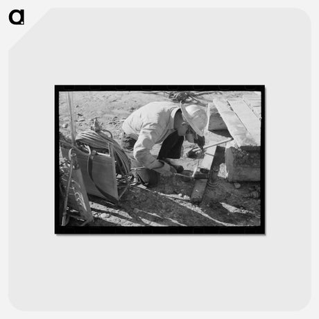 アートポストカード-Welder at Shasta Dam
 - ラッセル リー Postcard.