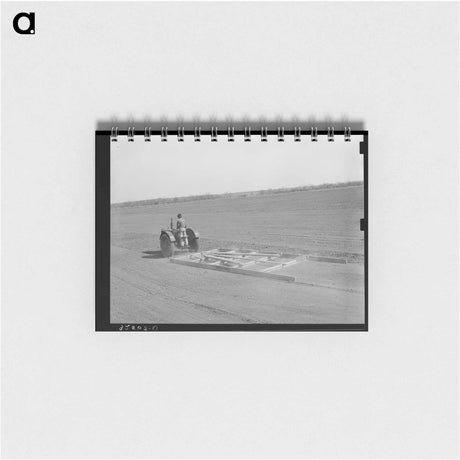 アートメモ帳-Tractor Smoothing Soil
 - ラッセル リー Memo.