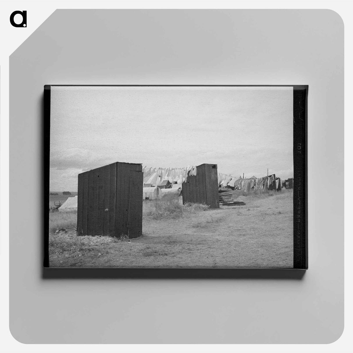 アートパネル-Pea Picker Camp Privies
 - ラッセル リー Canvas.