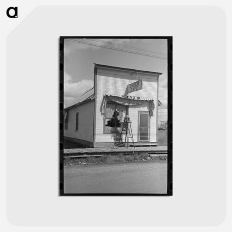 アートポストカード-Girl Washing Windows
 - ラッセル リー Postcard.